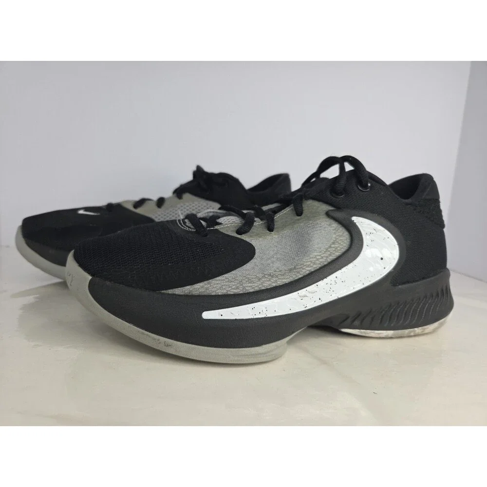 Nike Zoom Freak 4 DQ0553-001 Black Gray Basketball Shoes Womens / Youth Sz 7 EUC
